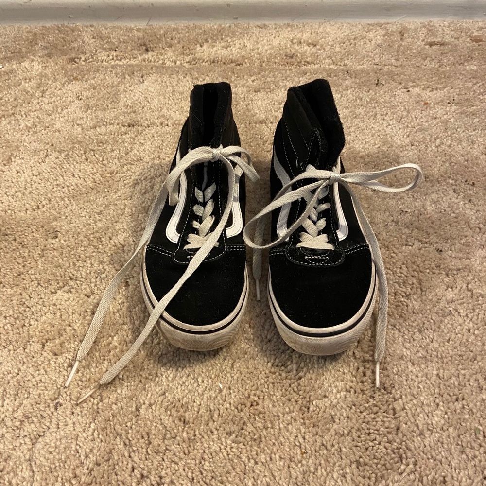 Vans® Ward Hi Kids' High-Top Sneakers SIZE 2